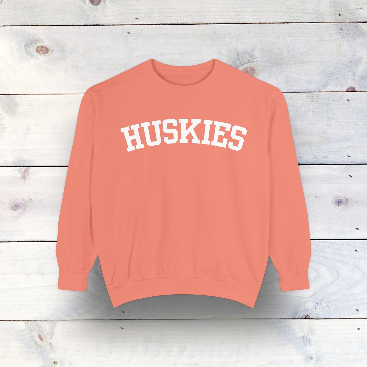 Eco-Friendly HUSKIES Garment-Dyed Sweatshirt - Sustainable Ring-Spun Cotton & Polyester Blend