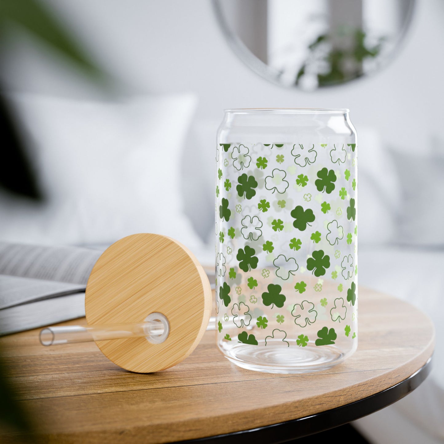 16oz Sipper Glass with Clover Design - Eco-Friendly Drinkware for St. Patrick's Day