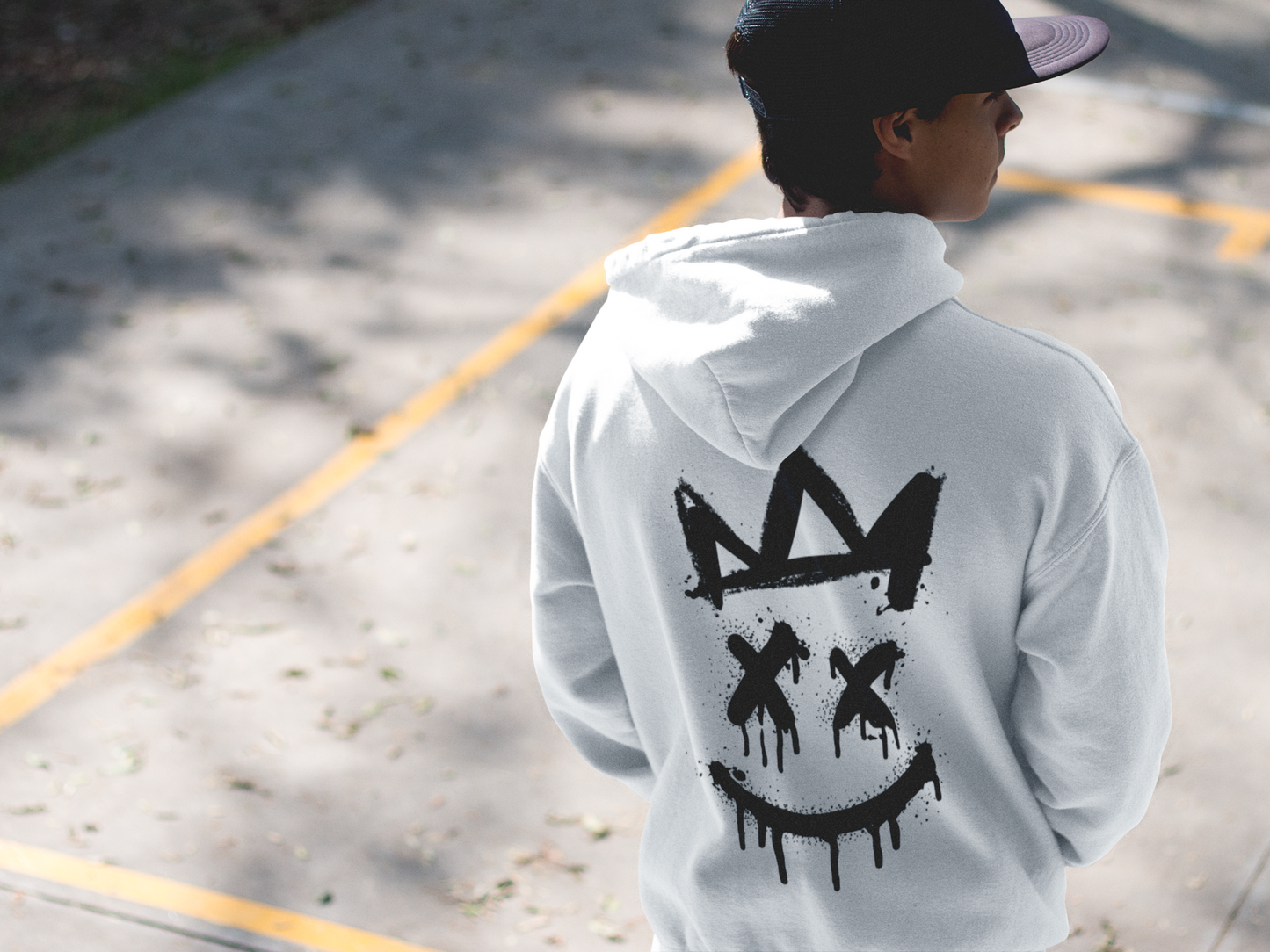 Crown XX Streetwear Essential: Unisex Heavy Blend Hoodie - Plush Cotton-Polyester Blend for Ultimate Urban Comfort